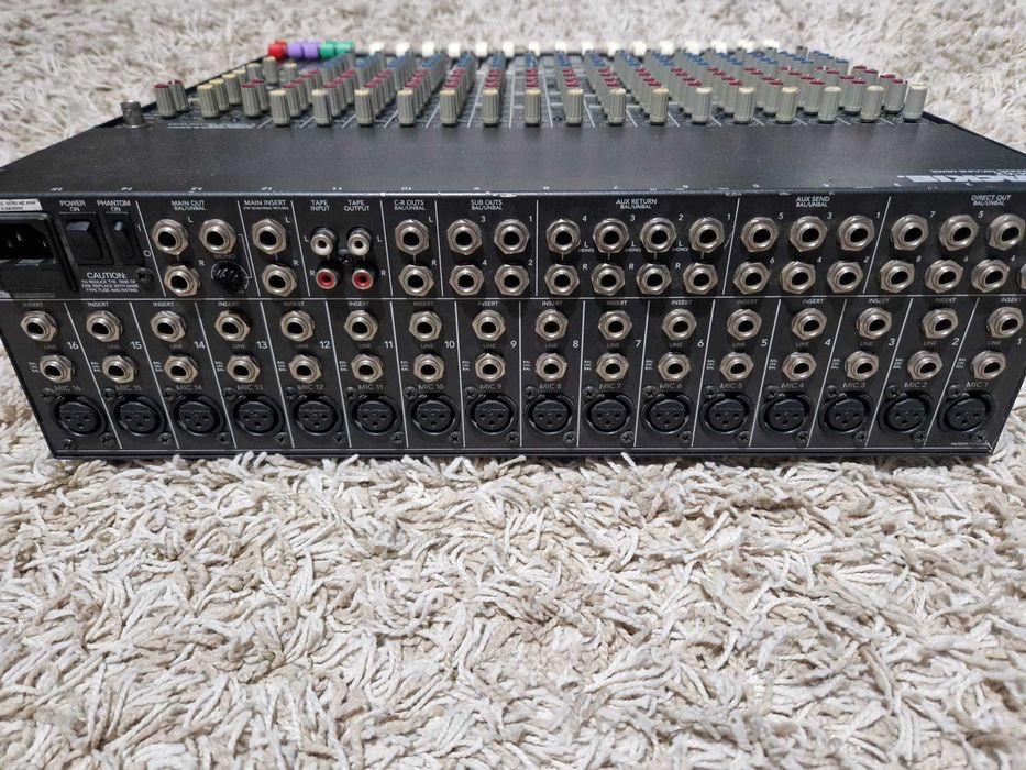 Mixer audio profesional Mackie CR1604-VLZ – stare foarte bună