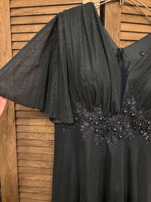 Официална рокля тъмно син цвят