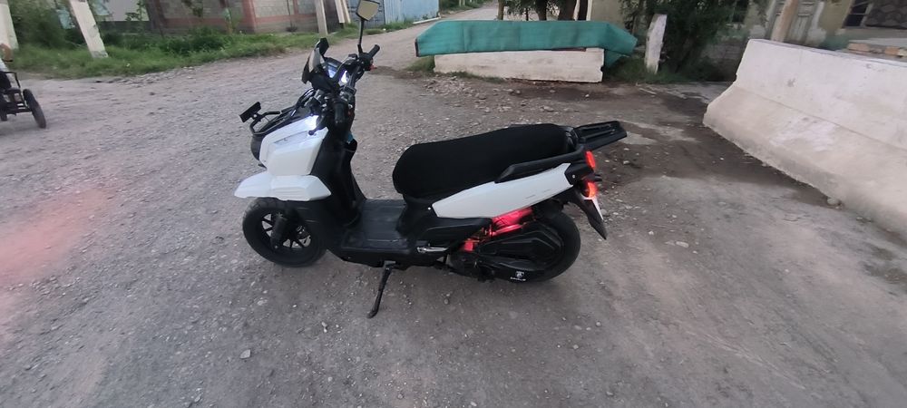 Tank skuter sotladi
