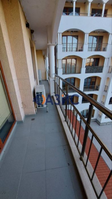 Продава се Тристаен апартамент в Обзор - 100 кв.м за 536 €/кв.м - Снимка #1