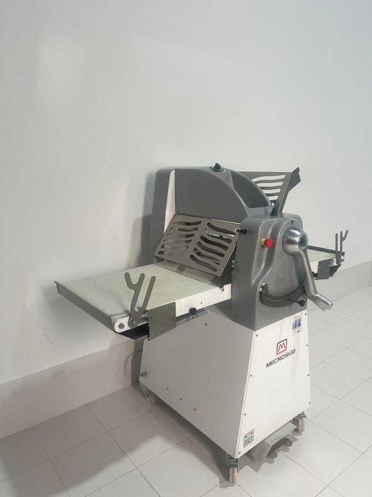 MecnoSud ST500-70  - Masina de turat aluat 920 x 2700 x 1380h mm