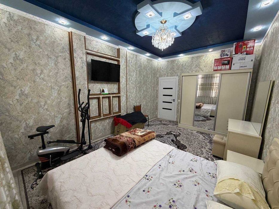 Продаётся 2х комн квартира на 2 этаже 6 микрорайон Мебель Файз