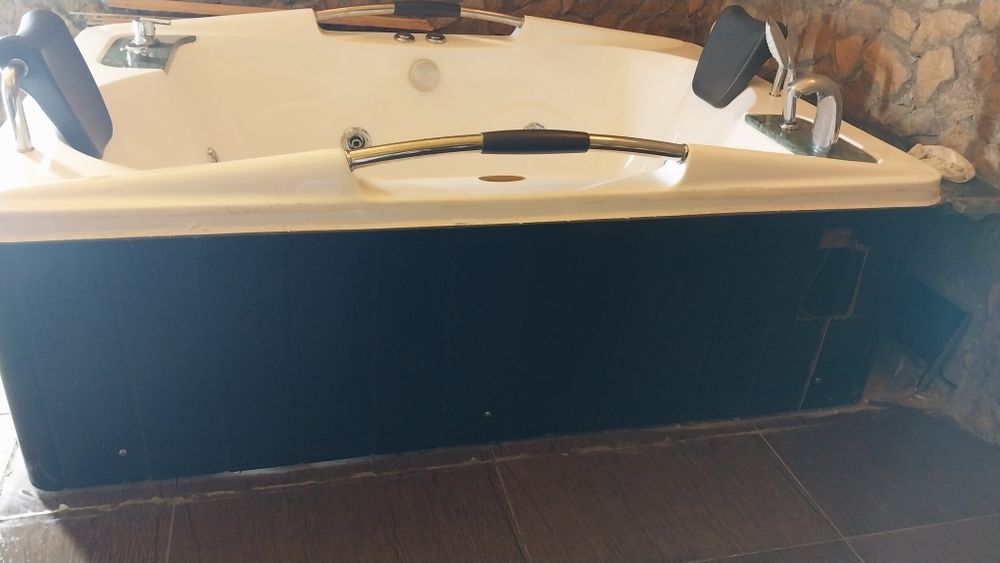 Джакузи продаётся