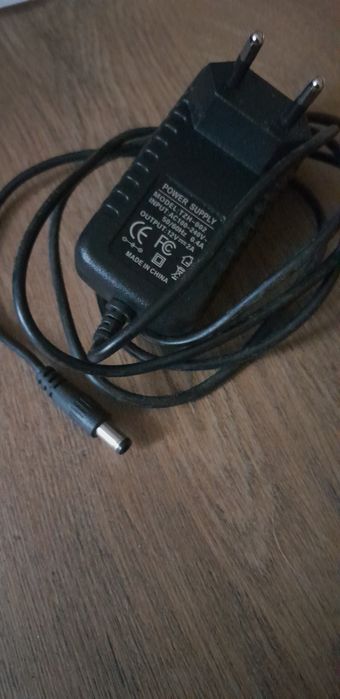 Адаптер 220в-12в