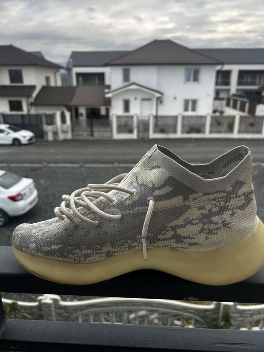 Adidas Yeezy 380