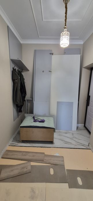 Шкаф в прихожую.