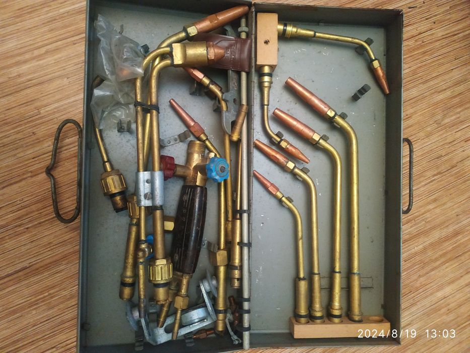 Продается комплект газо- ацитиленовых горелок