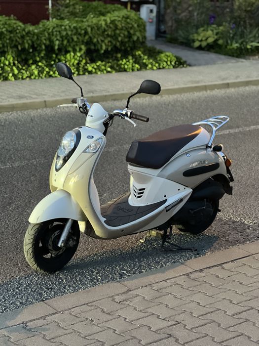 Scuter Sym Mio 49 cc - fără permis 25km/h acte Olanda