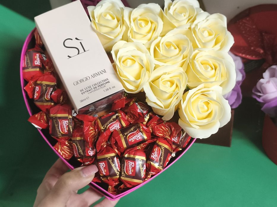 Aranjament trandafiri săpun + parfum