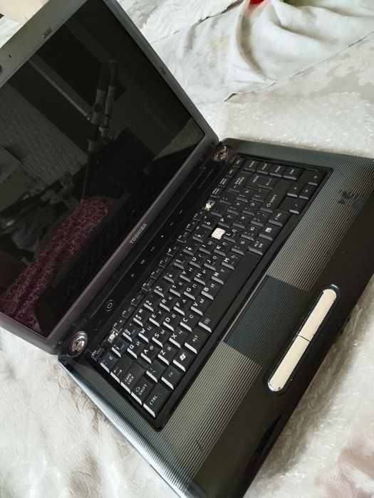 Продам два ноутбука на запчасти