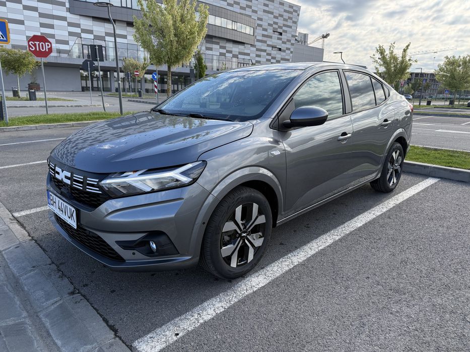 Dacia Logan TCe90 CVT Journey, automat, 2500 Km, Garantie + Revizii GRATUITE pana in 2029