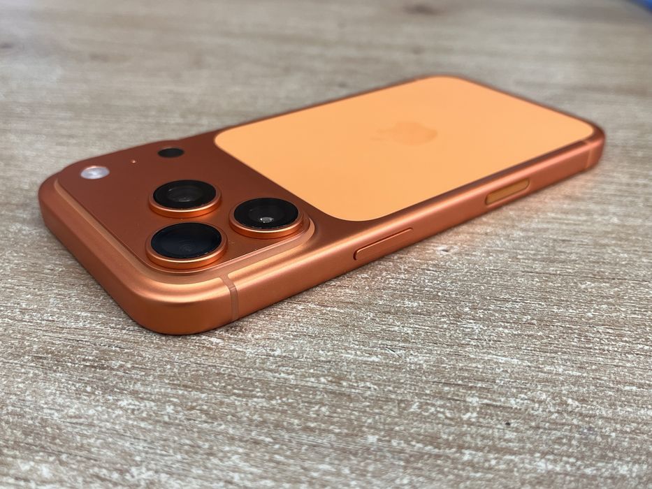 iPhone 17 Pro 256GB Като Нов 28 Цикъла Гаранция