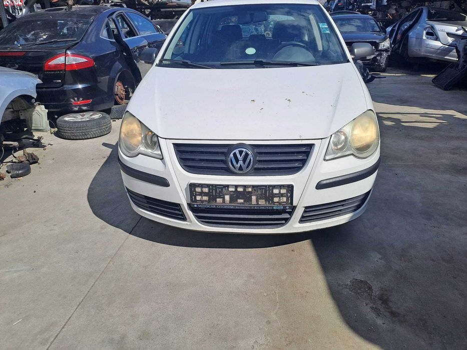 Dezmembrez Volkswagen Polo 1.4 B an 2007 cod motor BUD