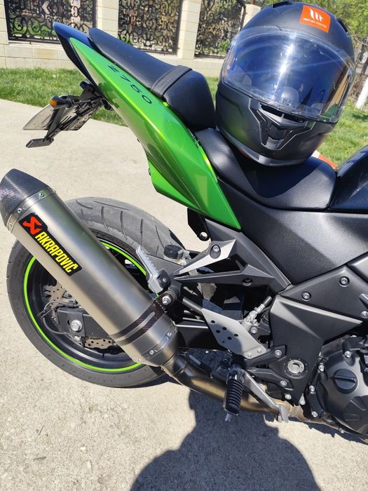 Vând motocicleta Kawasaki z750