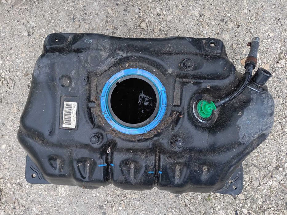 горивен резервоар Toyota Yaris 2006-2011