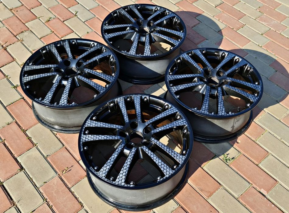 Титанки R17, 5x112 комплект