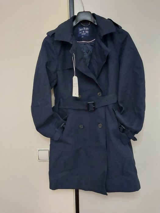 Тъмно синьо дамско манто