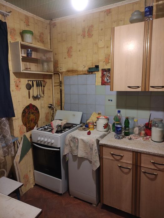 Продаю квартиру .