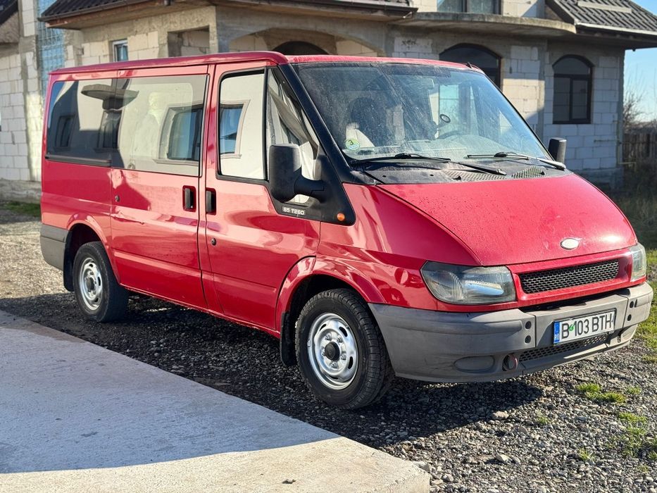 Ford transit 9 locurii