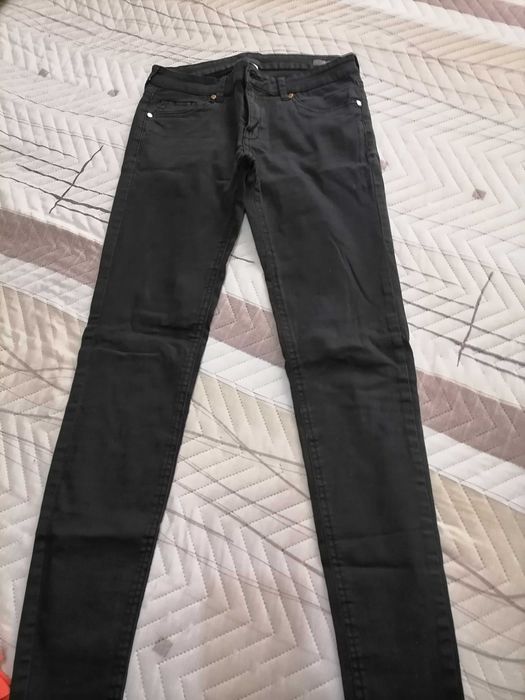 Всички дънки на символични цени