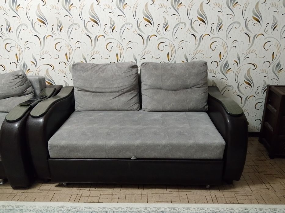Продам Диван . раскладной
