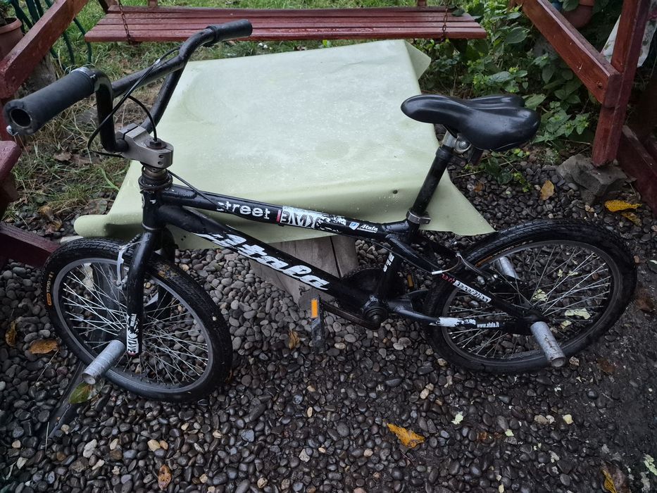 Vând biciclete,UMF Hardy 4 si BMX