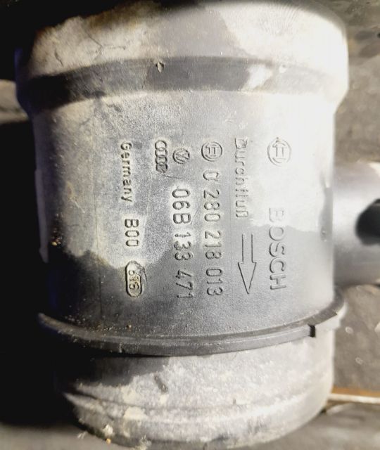 Debimetru aer 06b133471 1.8 tdi APT Volkswagen VW Beetle 2 seria