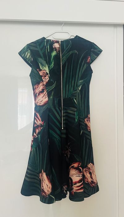 Официални рокли Ted Baker