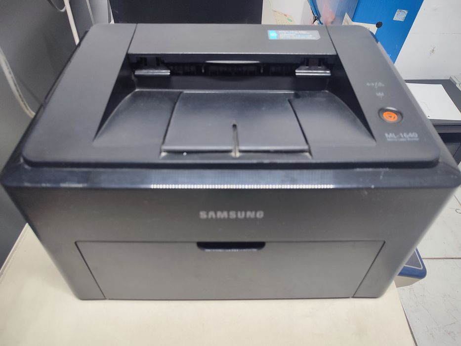 Продам принтер Samsung ML-1640