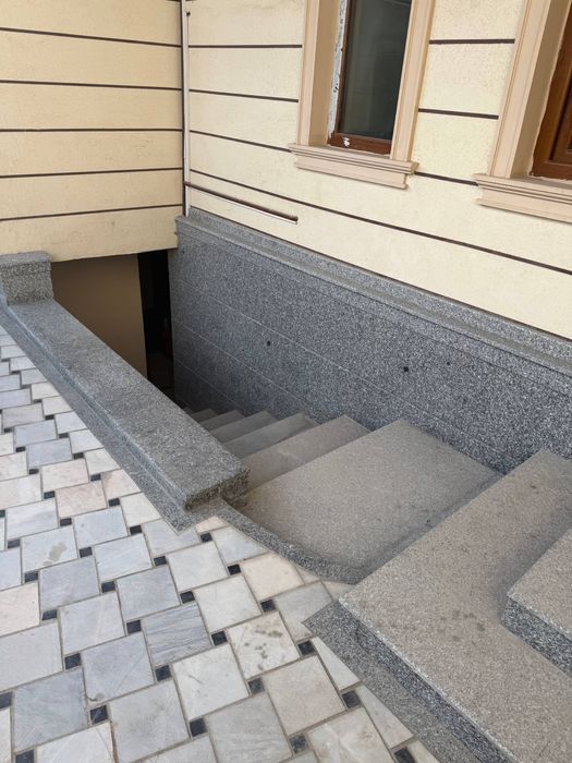 Hovli sotiladi 3 sotix ozimniki