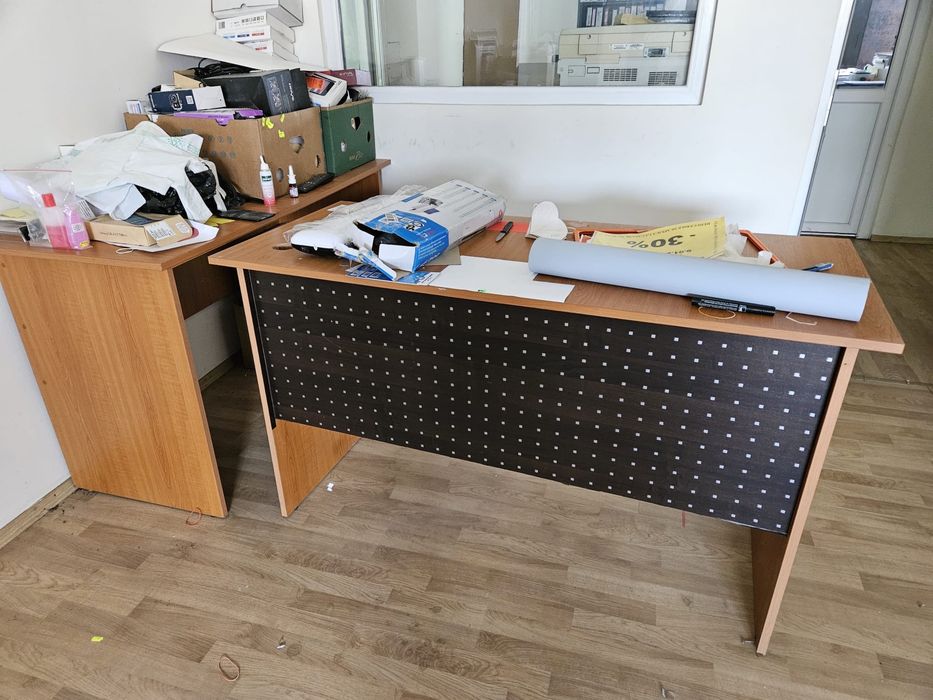 Vand birouri, diferite forme si marimi