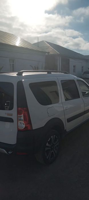 Лада Ларгус сотилади