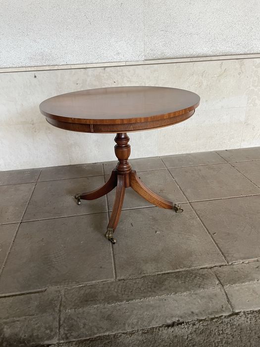 Помощна масичка Bevan Funell Limited