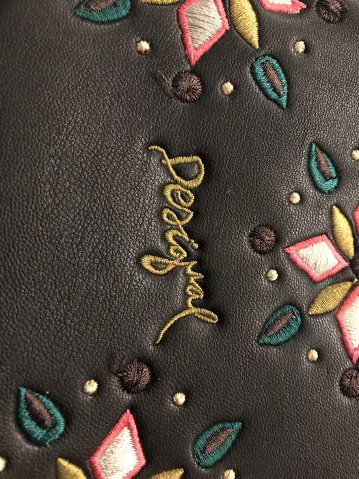 Чанта Desigual - НОВА в кутия