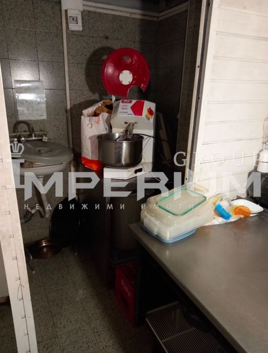 Дава се под наем Заведение в Варна, Младост 1 - 250 кв.м за 816 € - Снимка #11