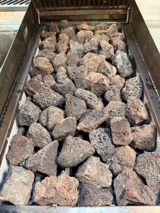 Gratar pe gaz cu placa neteda si Roca Vulcanica Ideal Inox, Linia 930