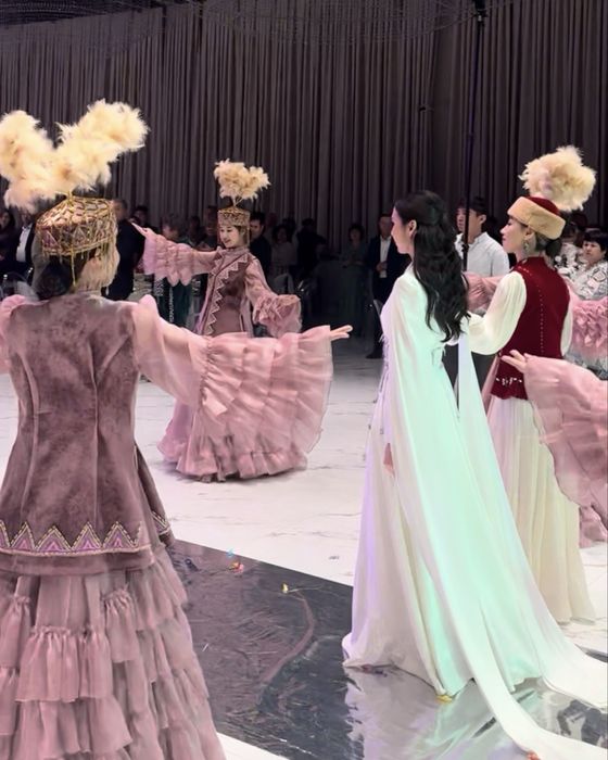 Продам платье на узату