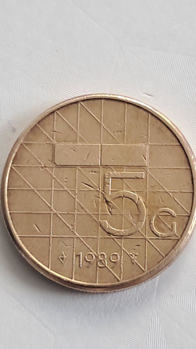 Продам монеты разн