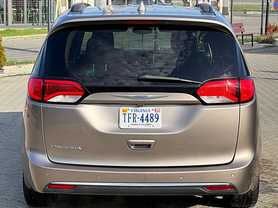 Chrysler Pacifica 3.6B//E6//2017//7Locuri//