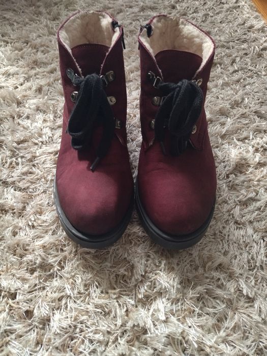 Дамски боти и апрески