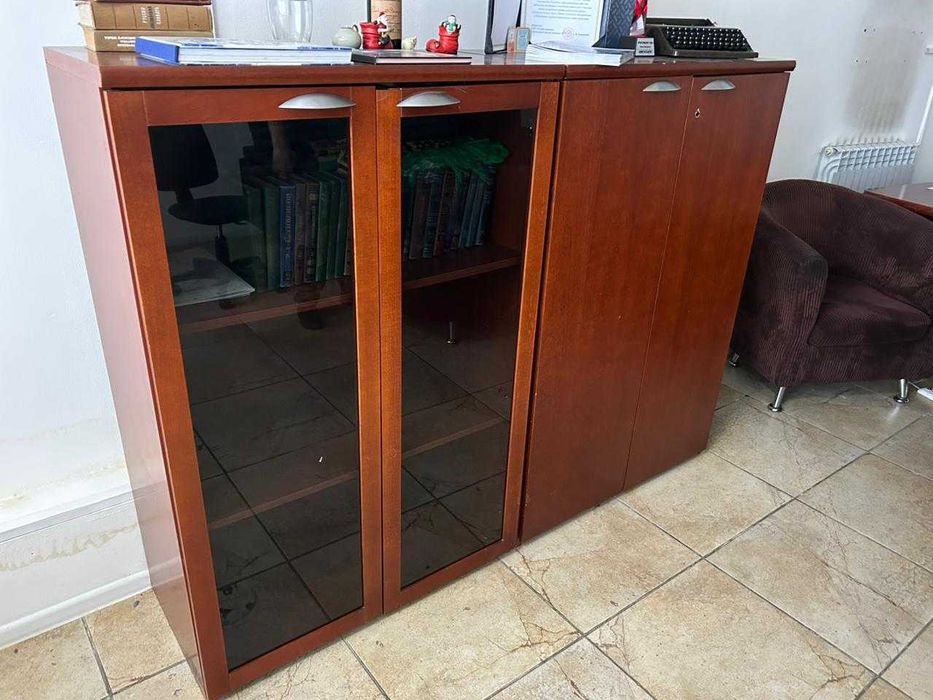 Продаем офисную мебель б/у