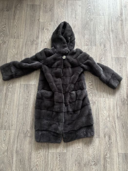 Продам норковую шубу