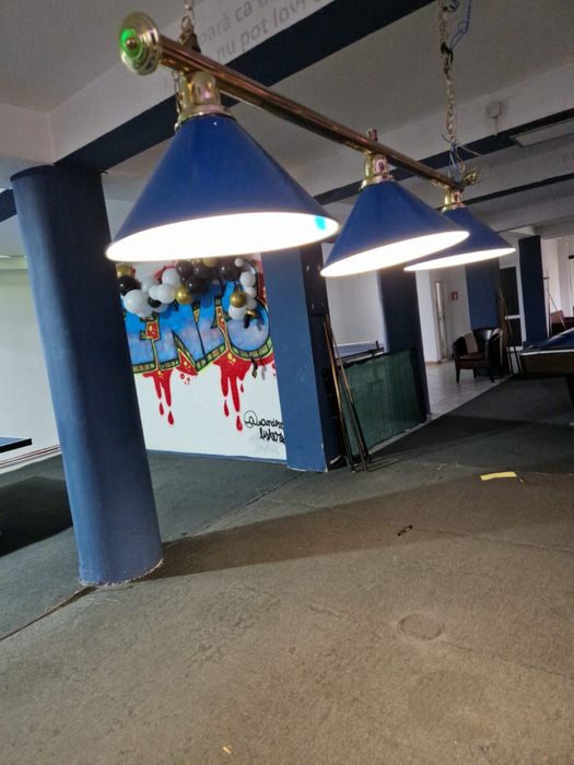 Lampa de biliard