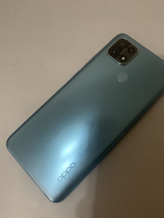 Продаю телефон oppo