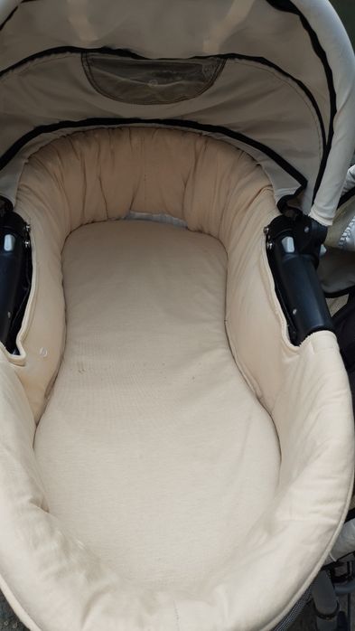 Продам детскую коляску