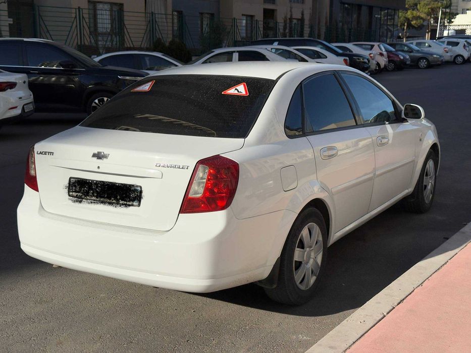 Lacetti 1.8 AT ideal holatda, to'liq servis qilingan, haydashga tayyor