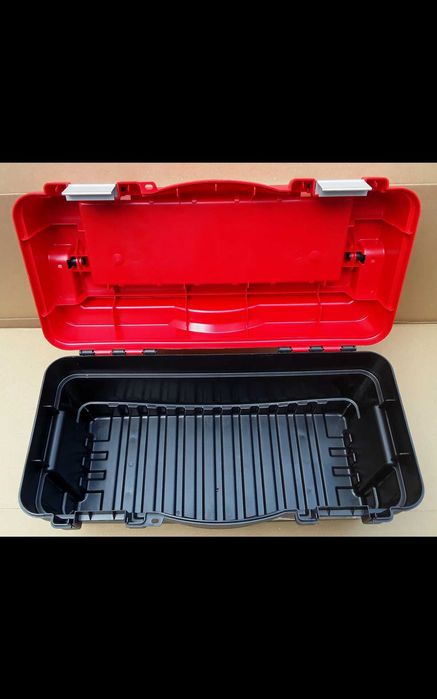 CUTIE PENTRU SCULE din Polipropilena si policarbonat NOUA - 110 Lei