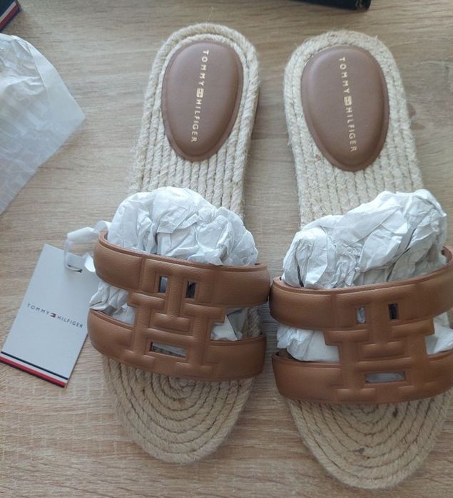 Tommy Hilfiger кожени чехли Emboss Sandal