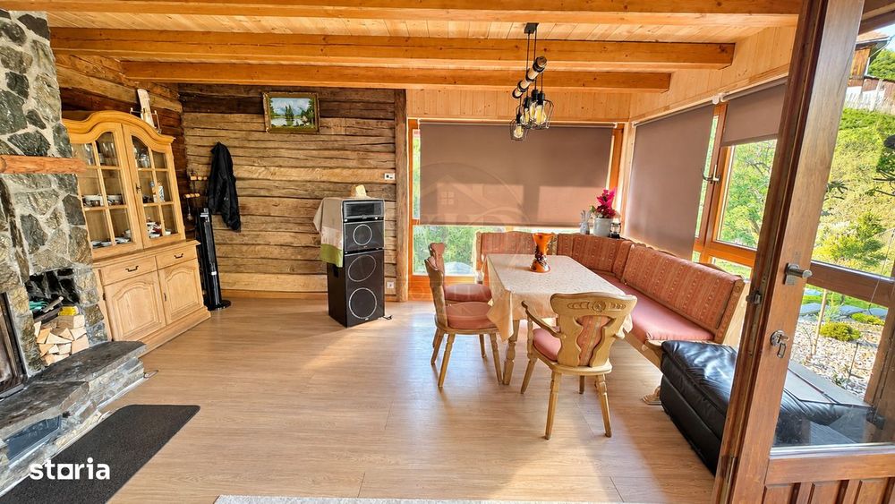 Casa de vacanta cu 3 camere,1500 mp teren,Intregalde