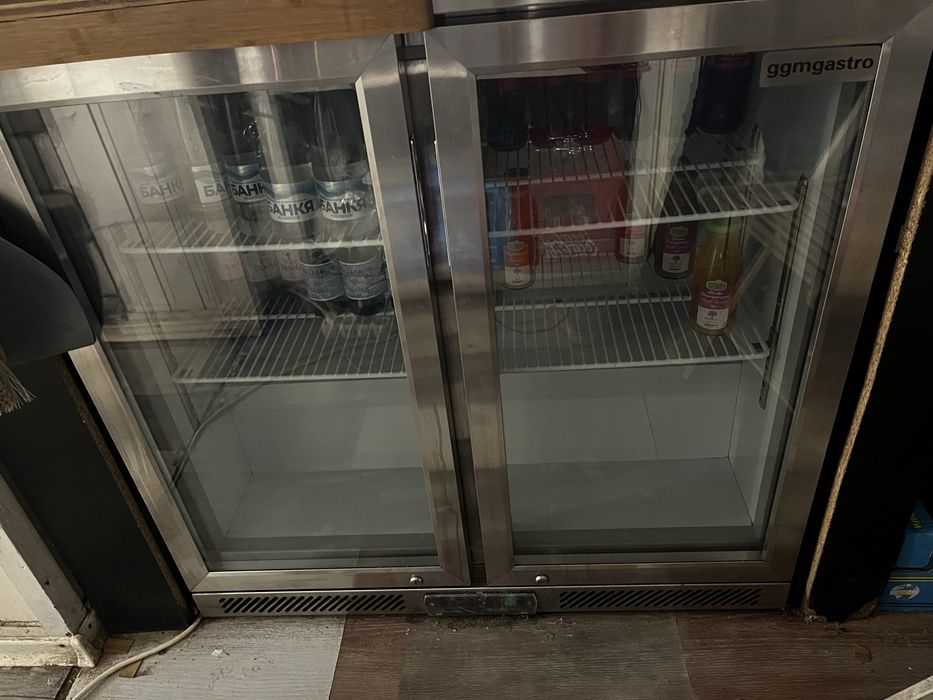 Хладилна витрина за безалкохолни